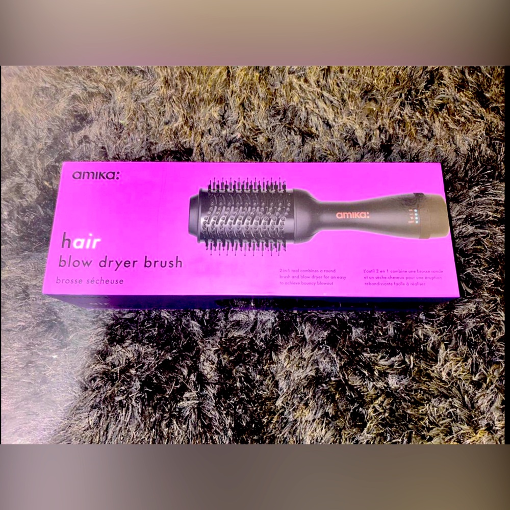 Amika Blow Dryer Brush